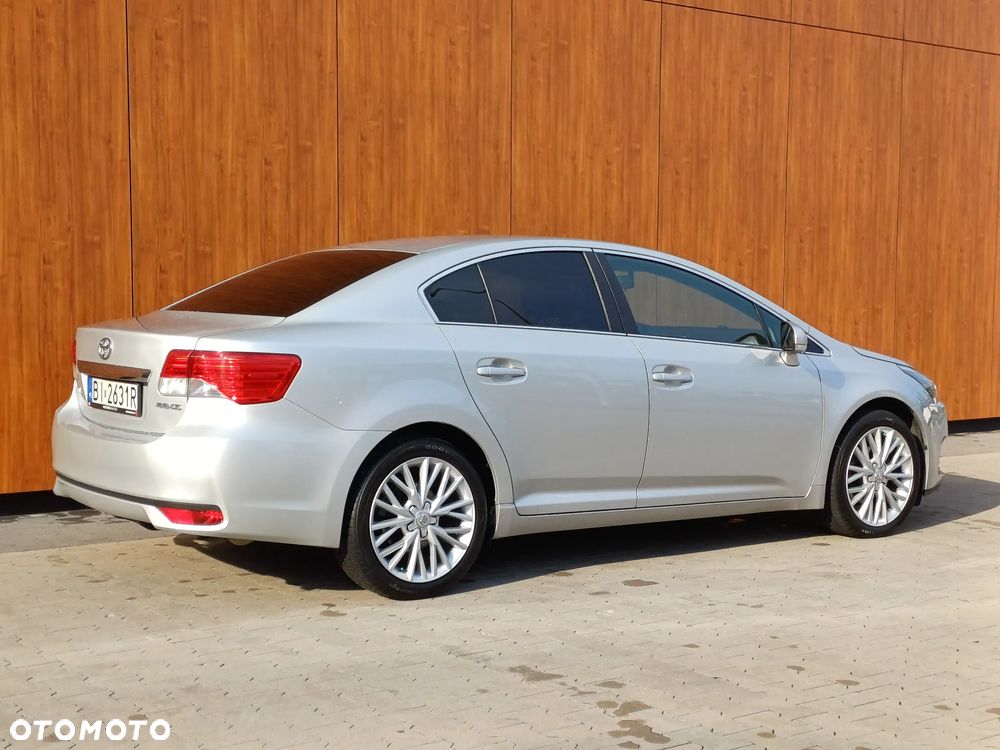 Toyota Avensis 2.0 D-4D Luna - 4