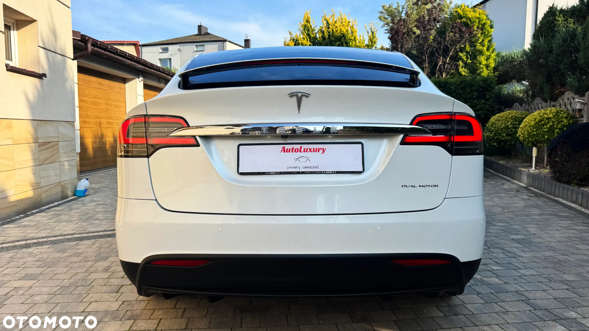 Tesla Model X Long Range Plus - 11