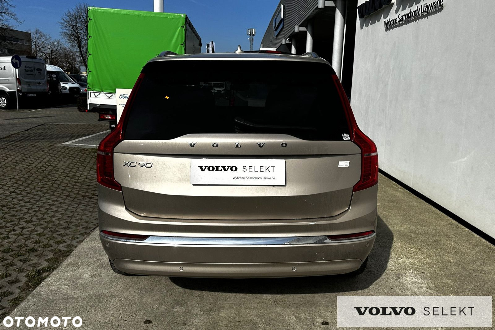 Volvo XC 90 - 9