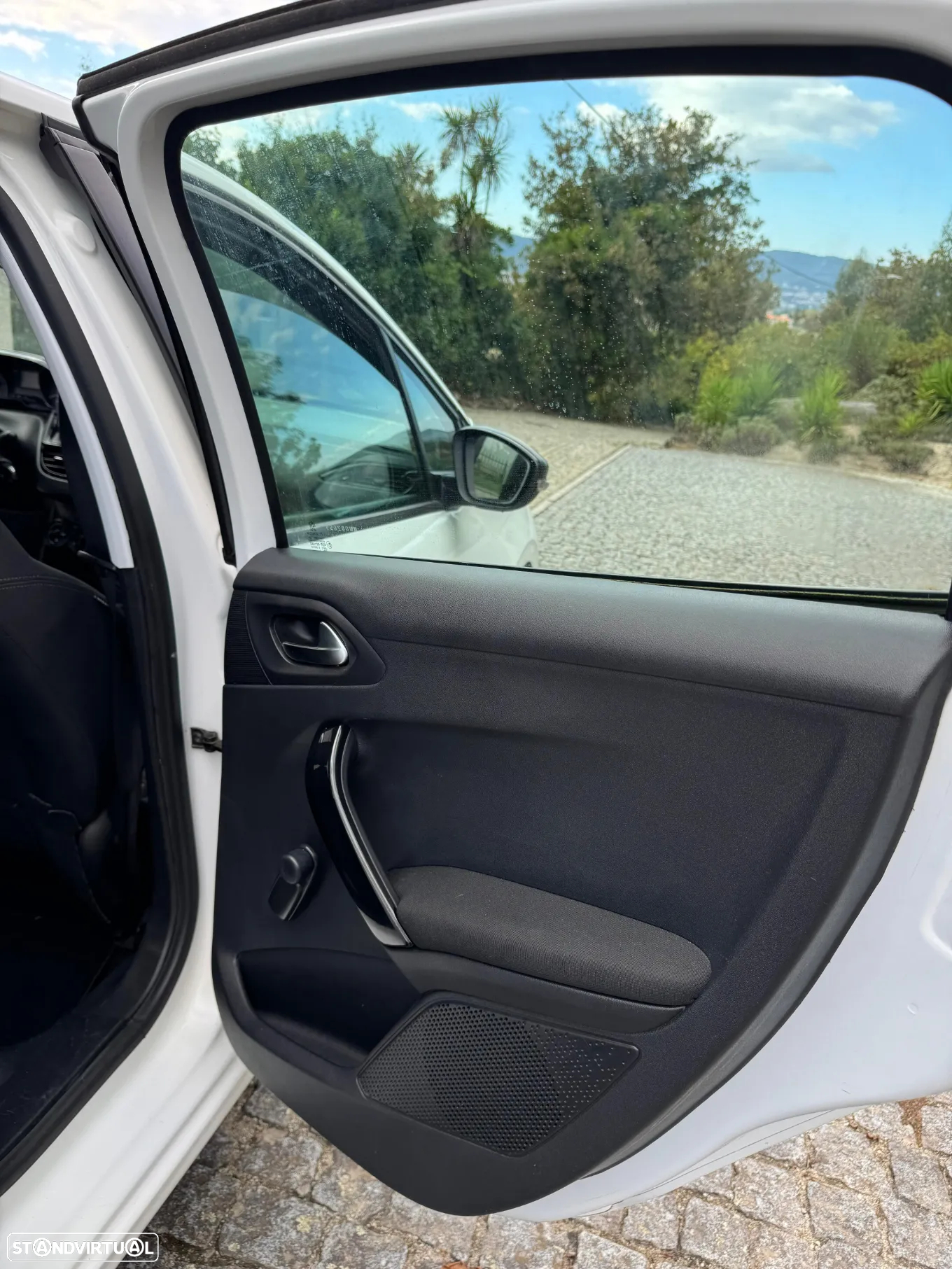 Peugeot 208 1.2 PureTech Active - 14