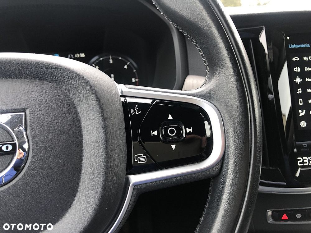 Volvo V90 Cross Country - 25