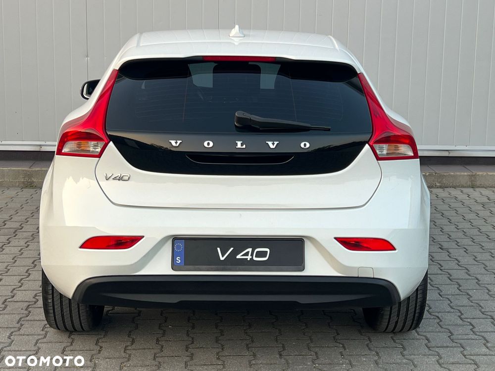 Volvo V40 - 15