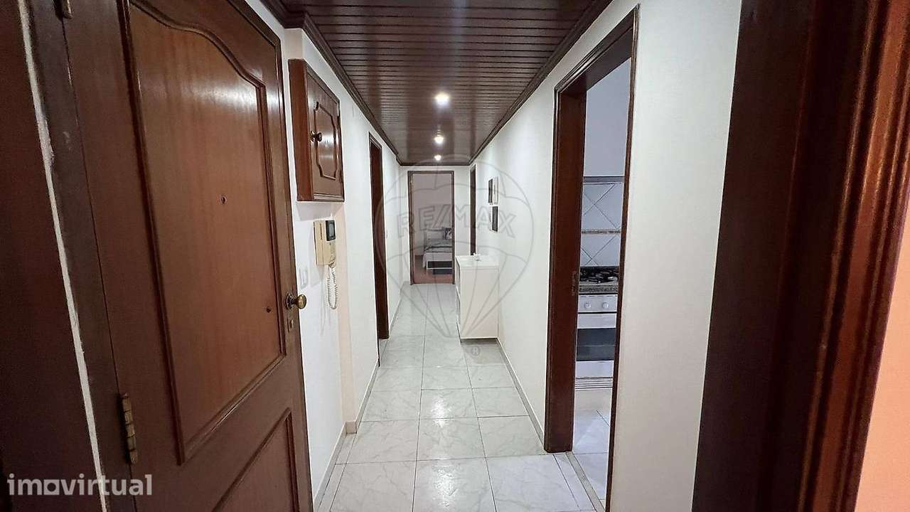 Apartamento T2 para arrendamento - Grande imagem: 3/11
