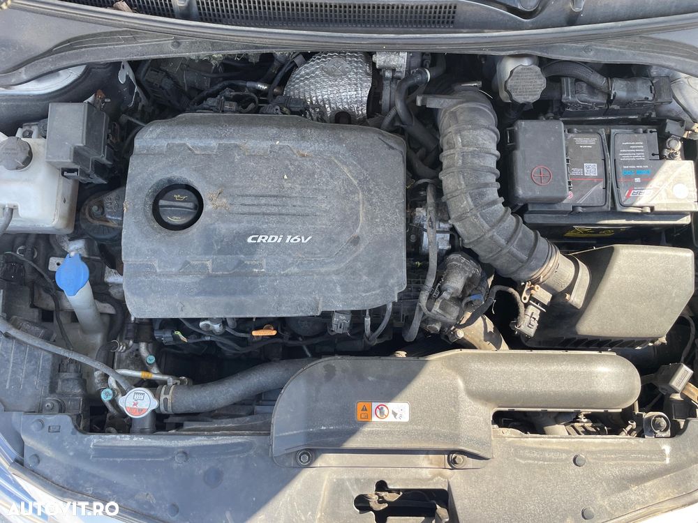 Hyundai i40 1.7 CRDI CW 7DCT ISG Supreme Pack+ - 10