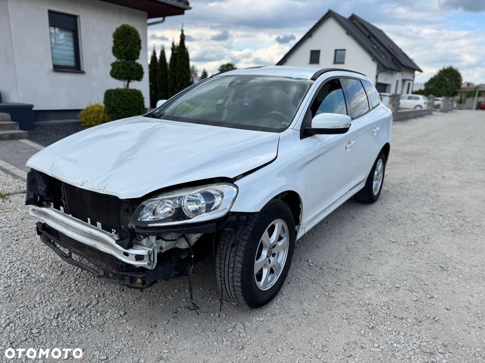 Volvo XC 60 D4 Geartronic Kinetic - 1
