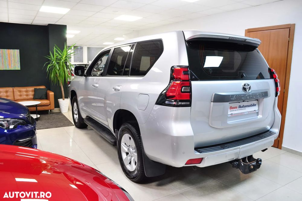 Toyota Land Cruiser 2.8l Turbo D-4D A/T 5 locuri Active - 6
