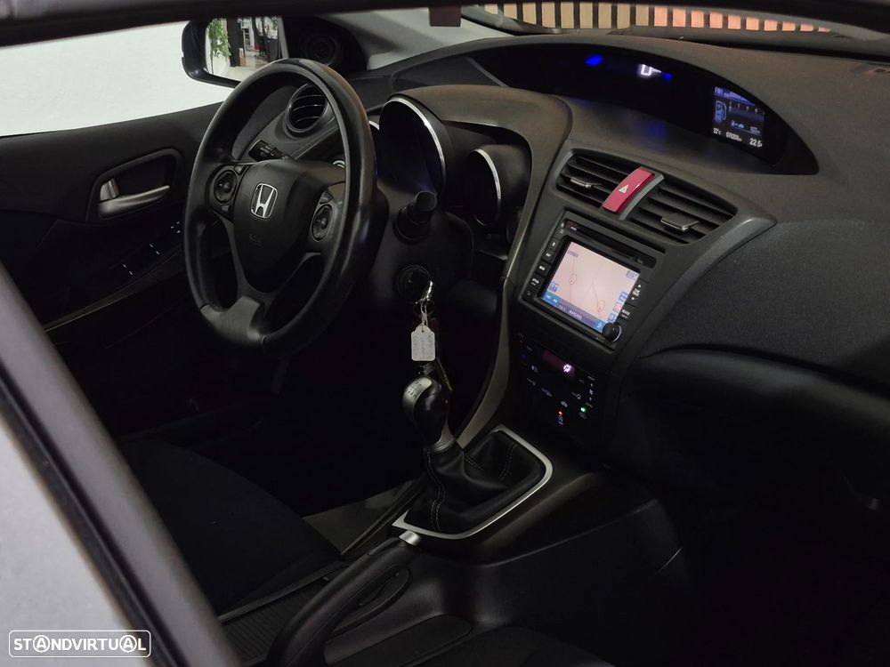 Honda Civic 1.4 i-VTEC Elegance - 29