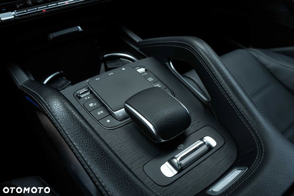 Mercedes-Benz GLE - 23