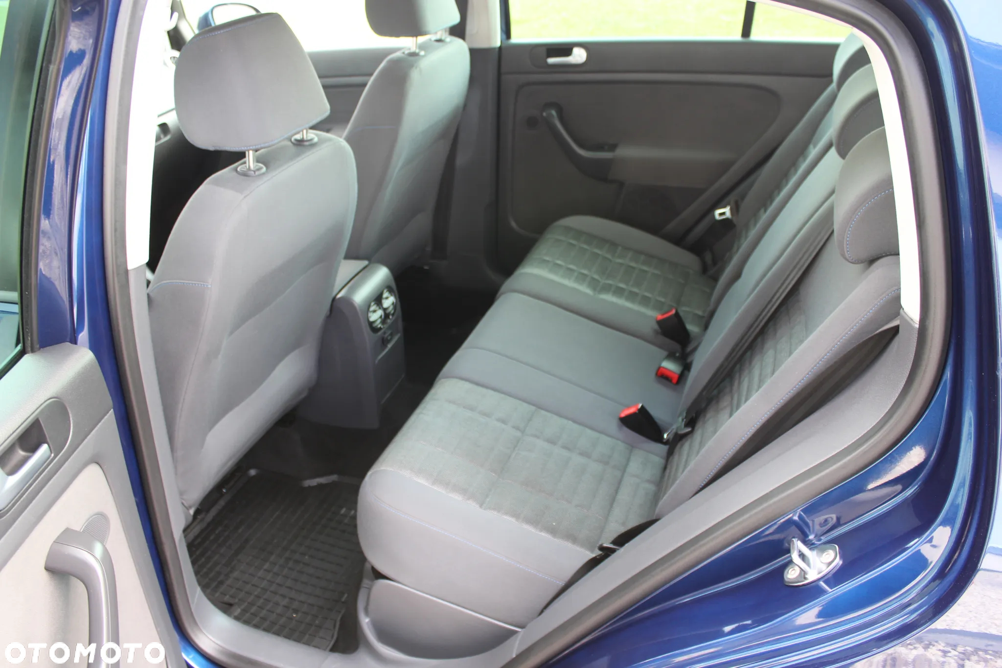 Volkswagen Golf Plus 1.9 TDI DPF Tour - 14