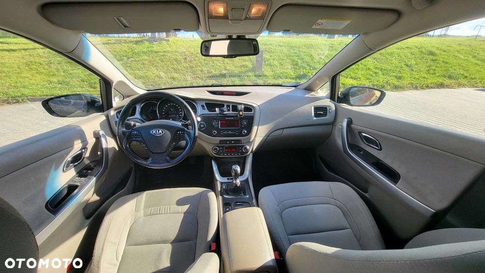 Kia Ceed - 6