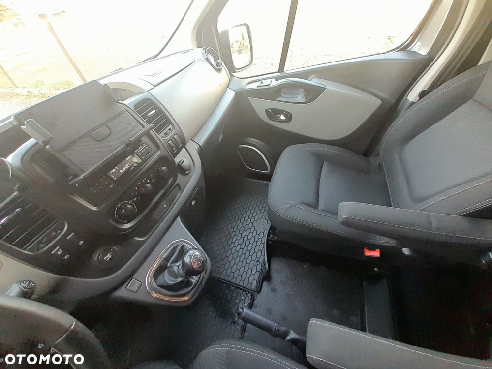 Renault Trafic - 19