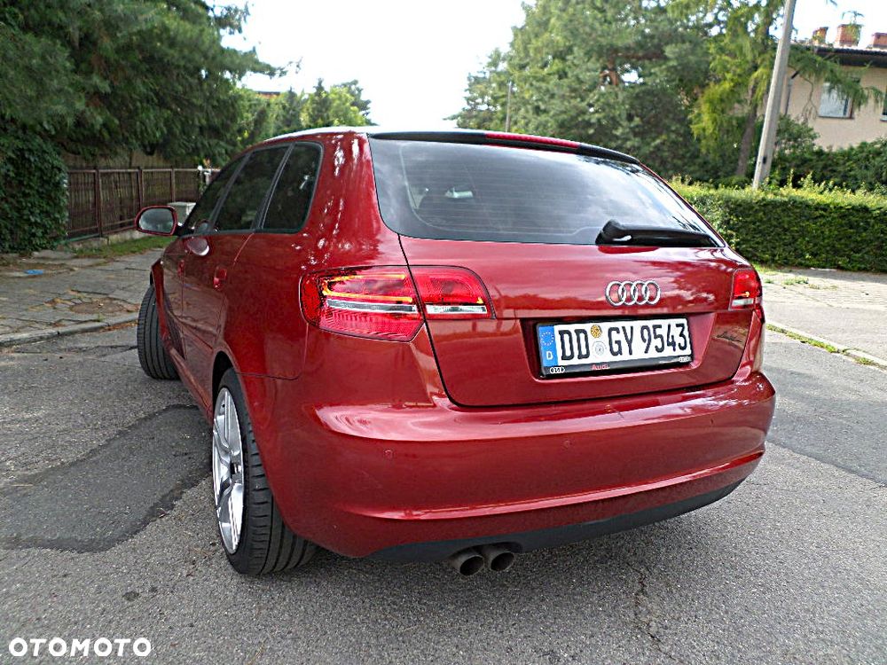 Audi A3 Sportback 2.0 TDI DPF S line Sportpaket - 4