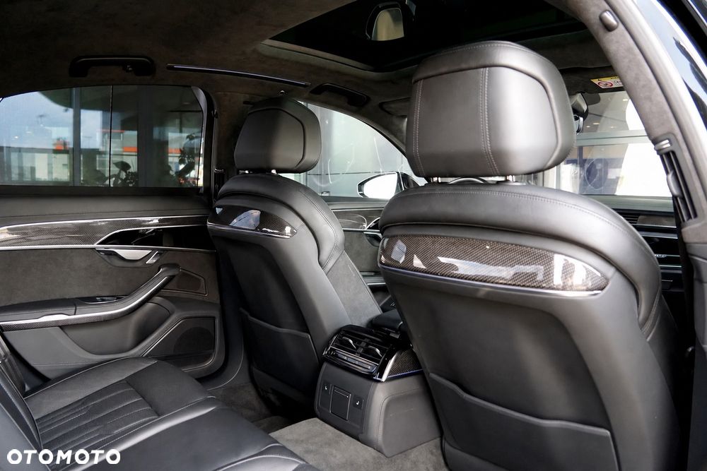 Audi S8 - 18