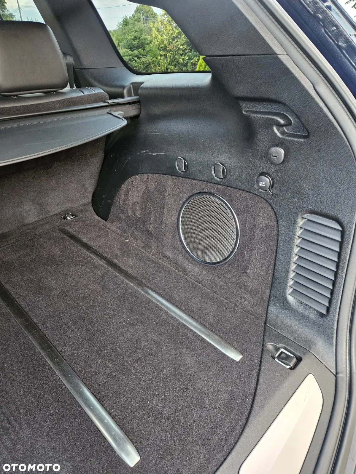 Jeep Grand Cherokee - 30