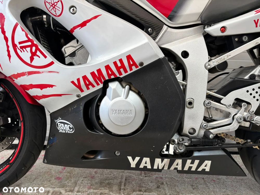 Yamaha R6 - 19
