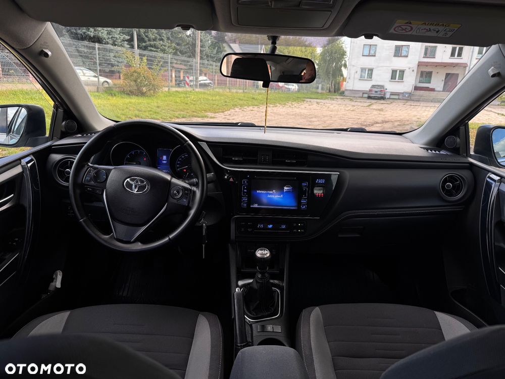 Toyota Auris 1.6 Valvematic Comfort - 17