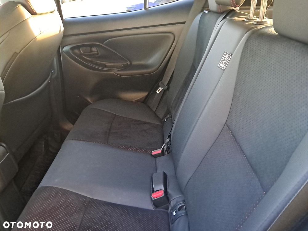 Toyota Yaris Cross Hybrid 1.5 GR Sport - 12