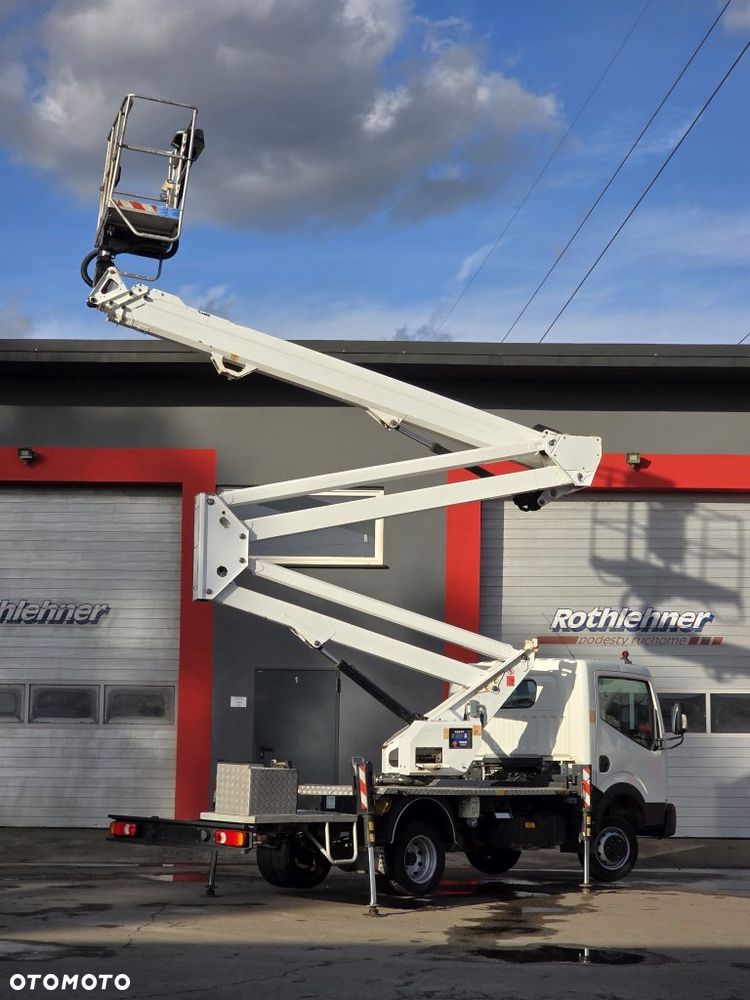 Nissan Cabstar / Oil&Steel 2413 - 7