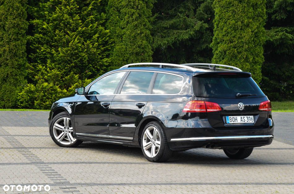 Volkswagen Passat - 16