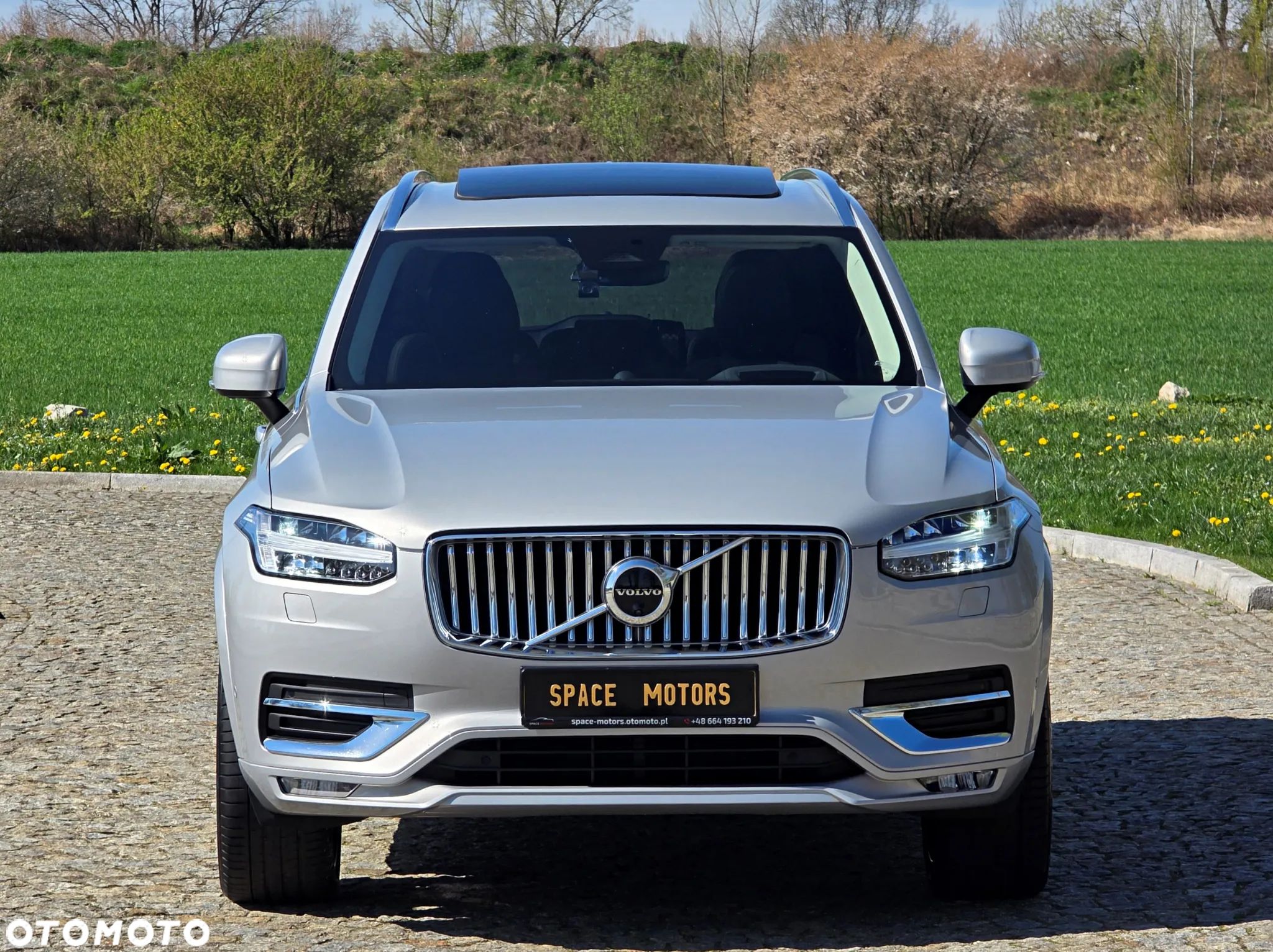 Volvo XC 90 - 1