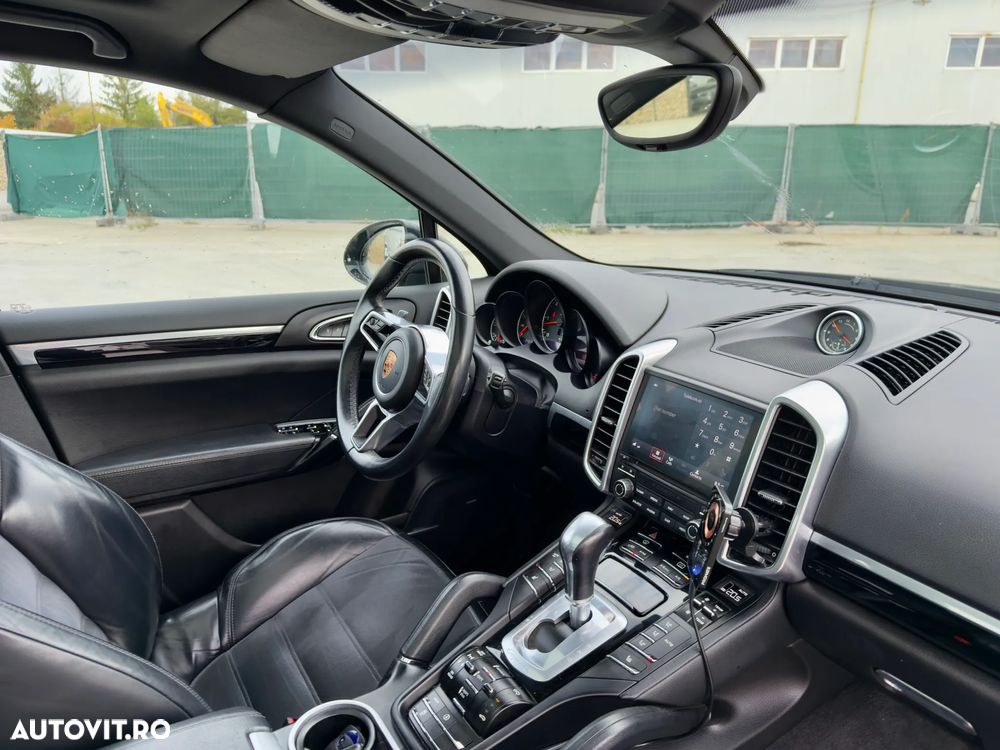 Porsche Cayenne Diesel Platinum Edition - 7