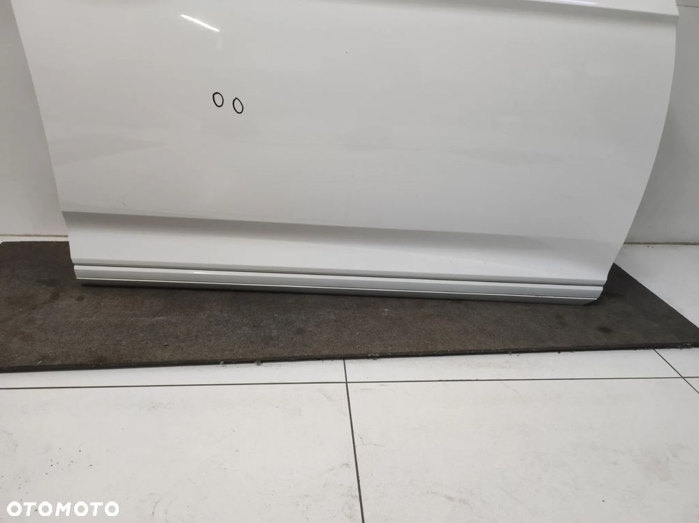 Drzwi prawe przód Volkswagen PASSAT B8 - 4