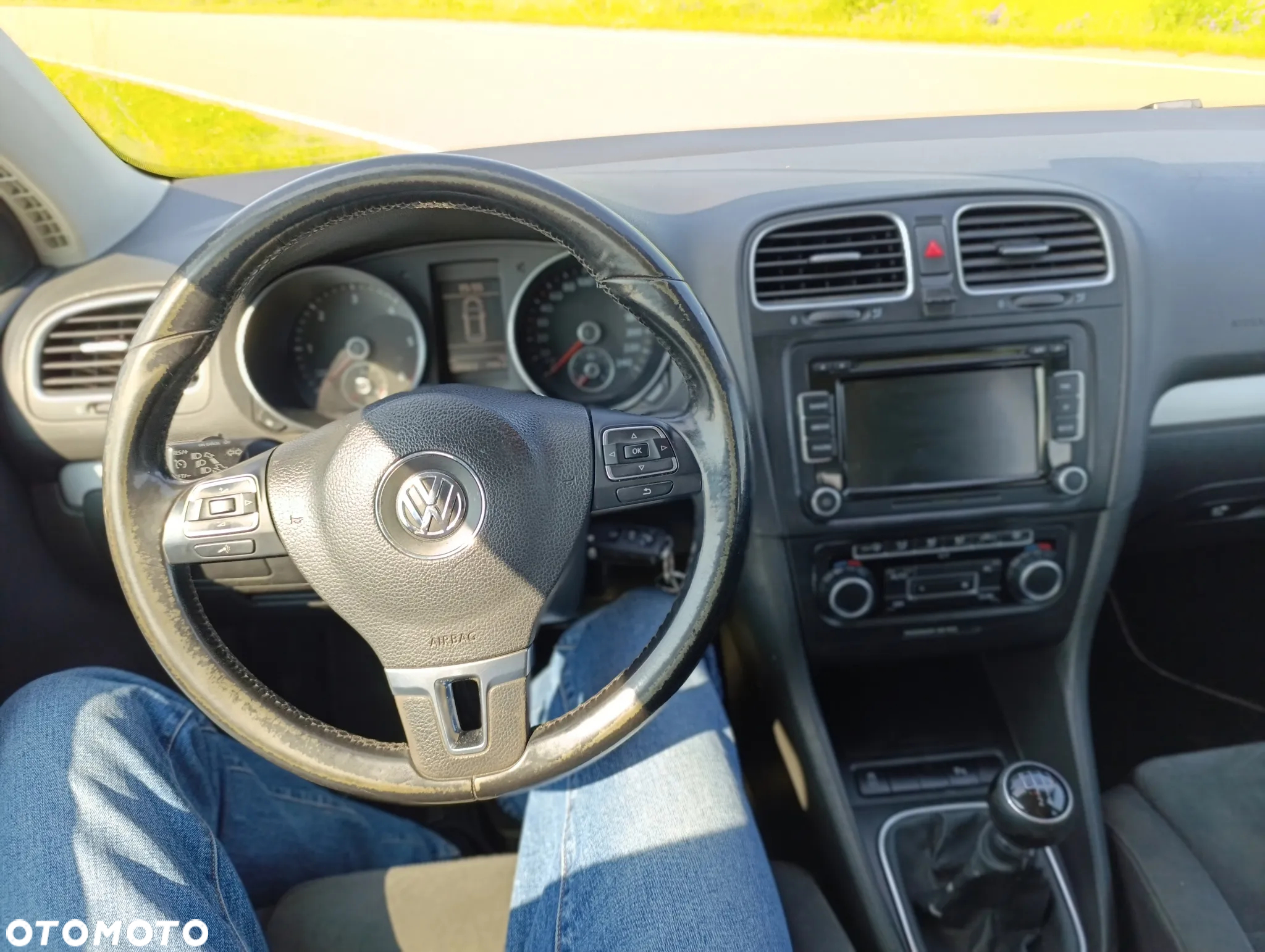 Volkswagen Golf VI 1.6 TDI Comfortline - 15