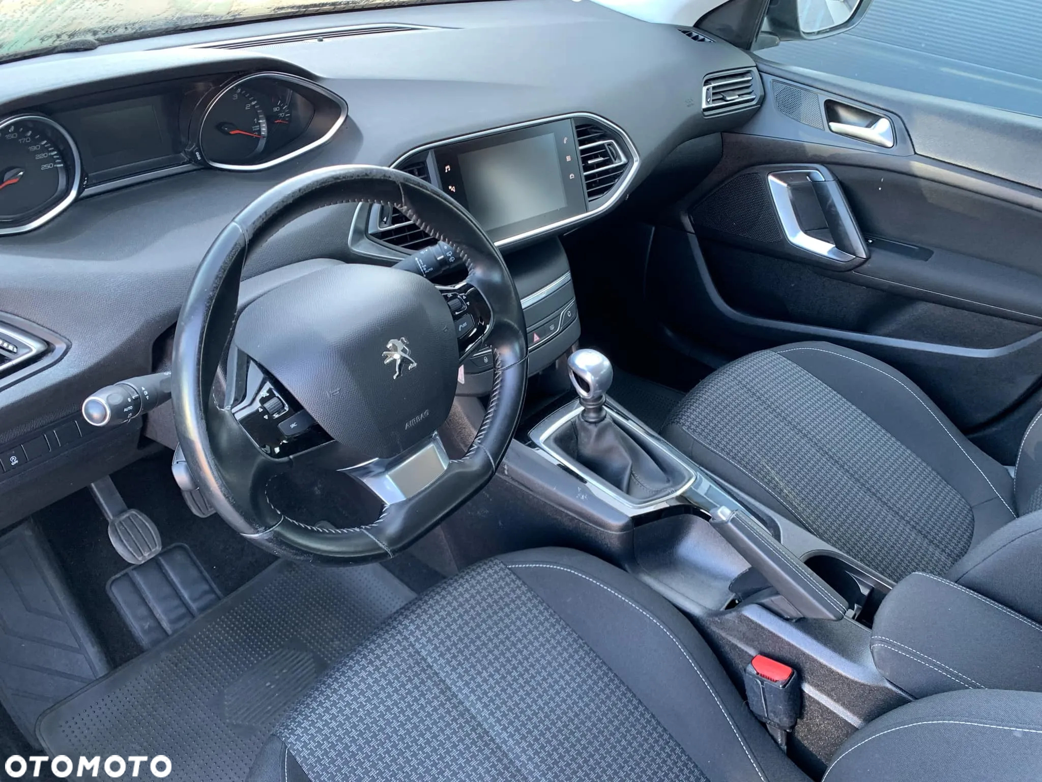 Peugeot 308 1.2 PureTech Active S&S - 9