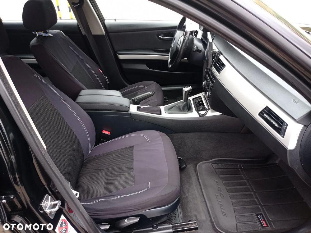 BMW Seria 3 - 18