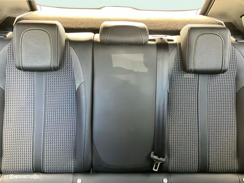 Peugeot 2008 1.2 PureTech GT - 17