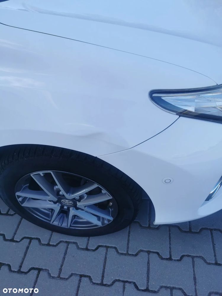 Toyota Auris - 5