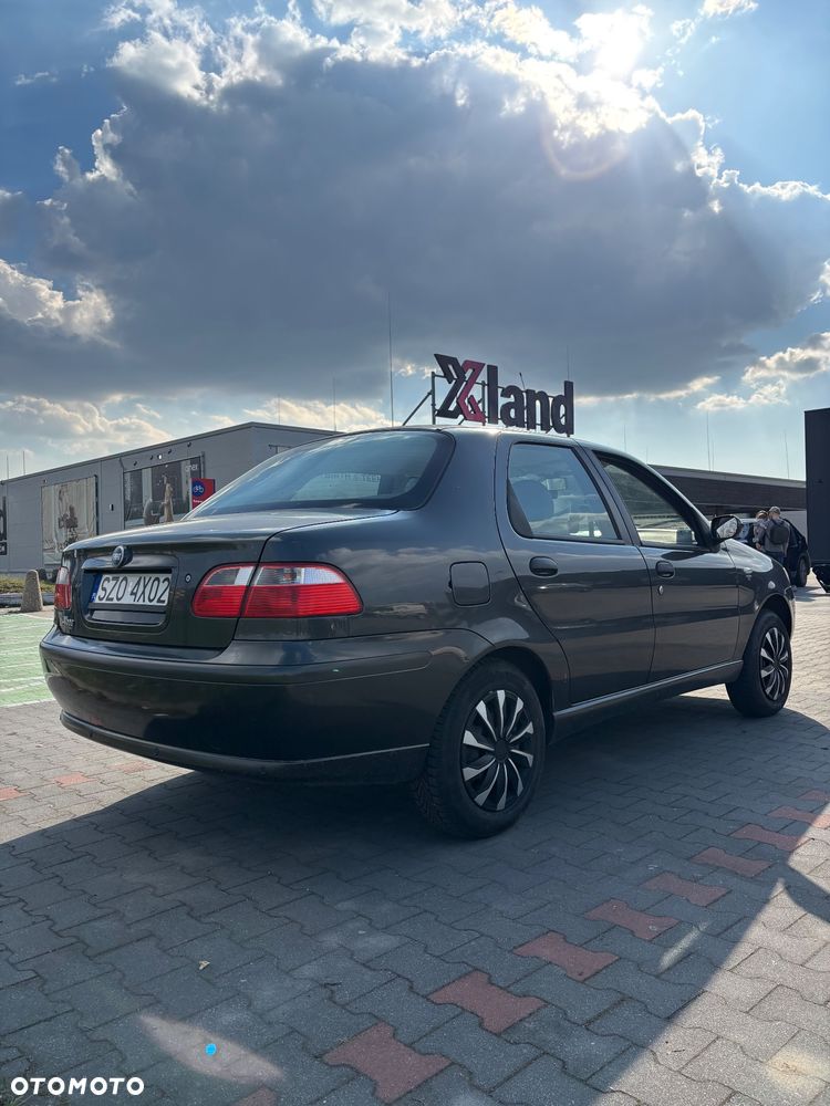 Fiat Albea 1.4 Dynamic - 7