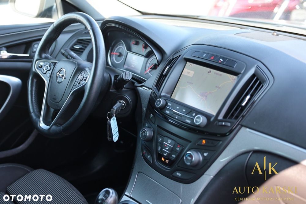 Opel Insignia - 21