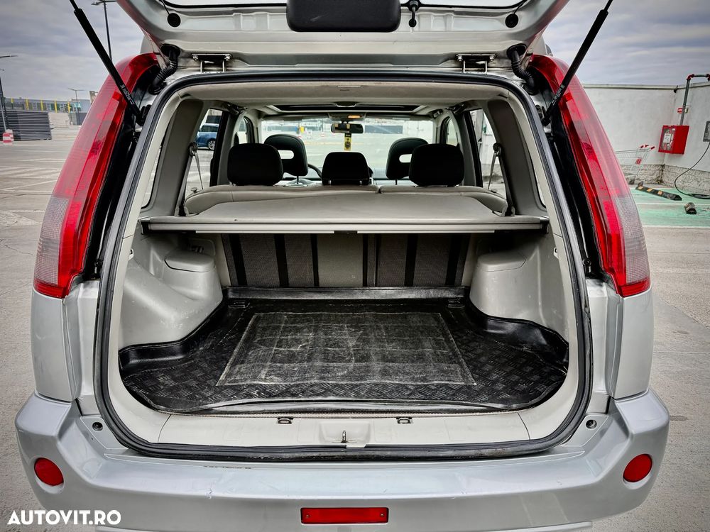 Nissan X-Trail 2.2 dCi 4x4 DPF Columbia - 17