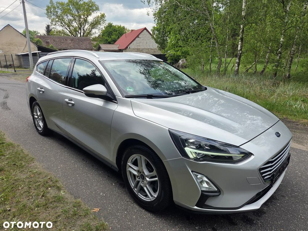 Ford Focus 1.5 EcoBlue Start-Stopp-System TITANIUM - 2