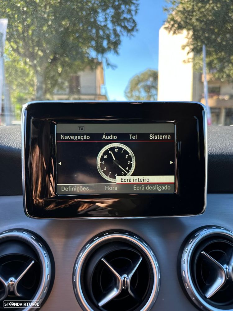 Mercedes-Benz GLA 200 CDi AMG Line - 15