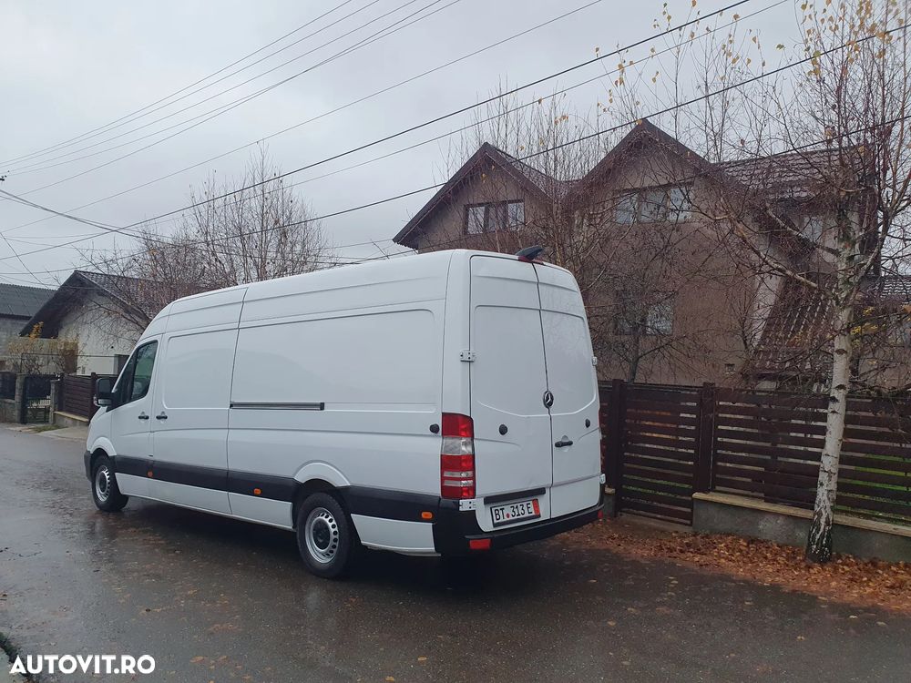 Mercedes-Benz Sprinter - 16