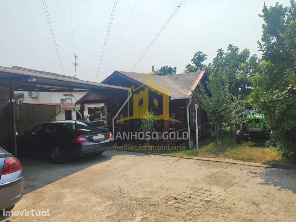 Terreno com Bungalow, perto do Rio de Verim - Grande imagem: 2/15