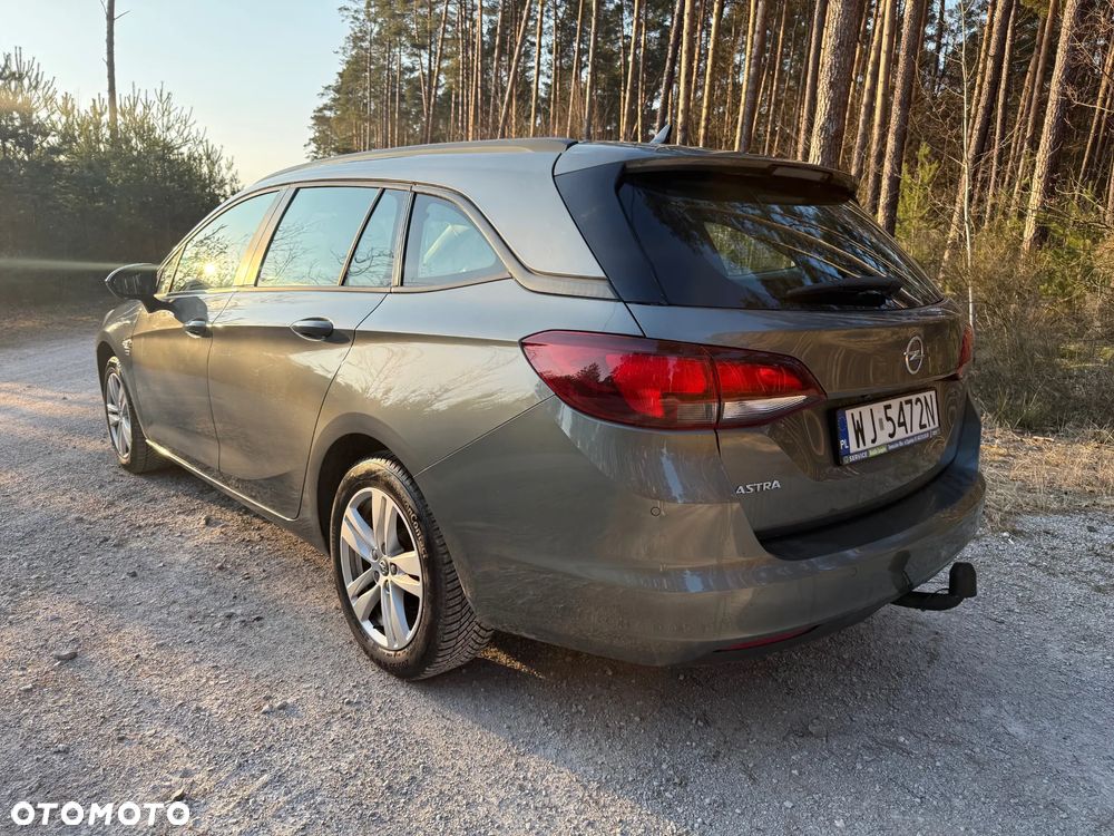 Opel Astra - 4