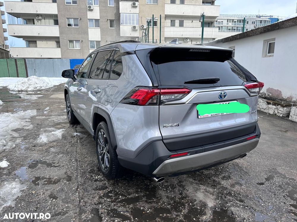 Toyota RAV4 - 5