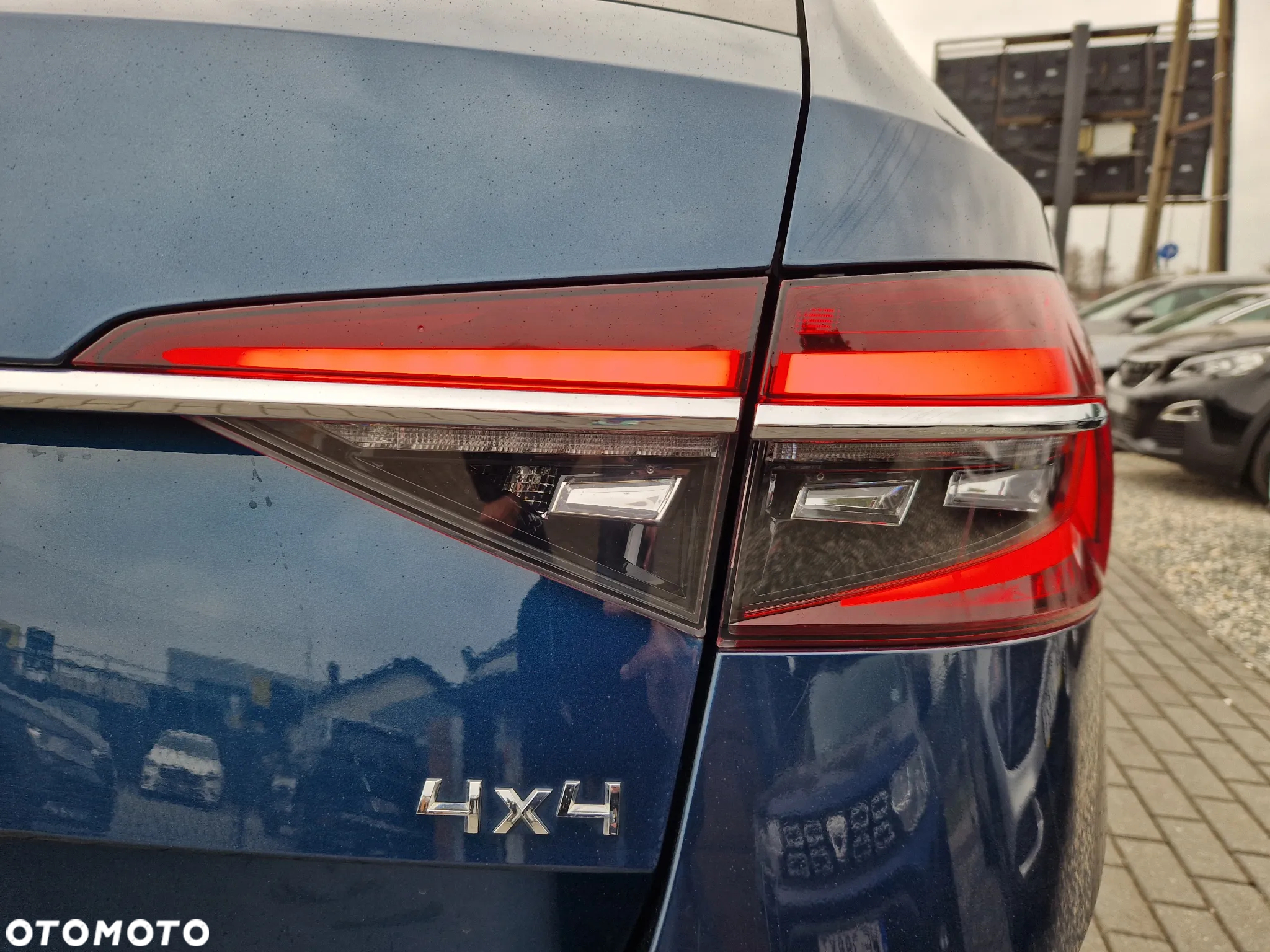 Skoda Superb 2.0 TDI SCR 4x4 Scout DSG - 17