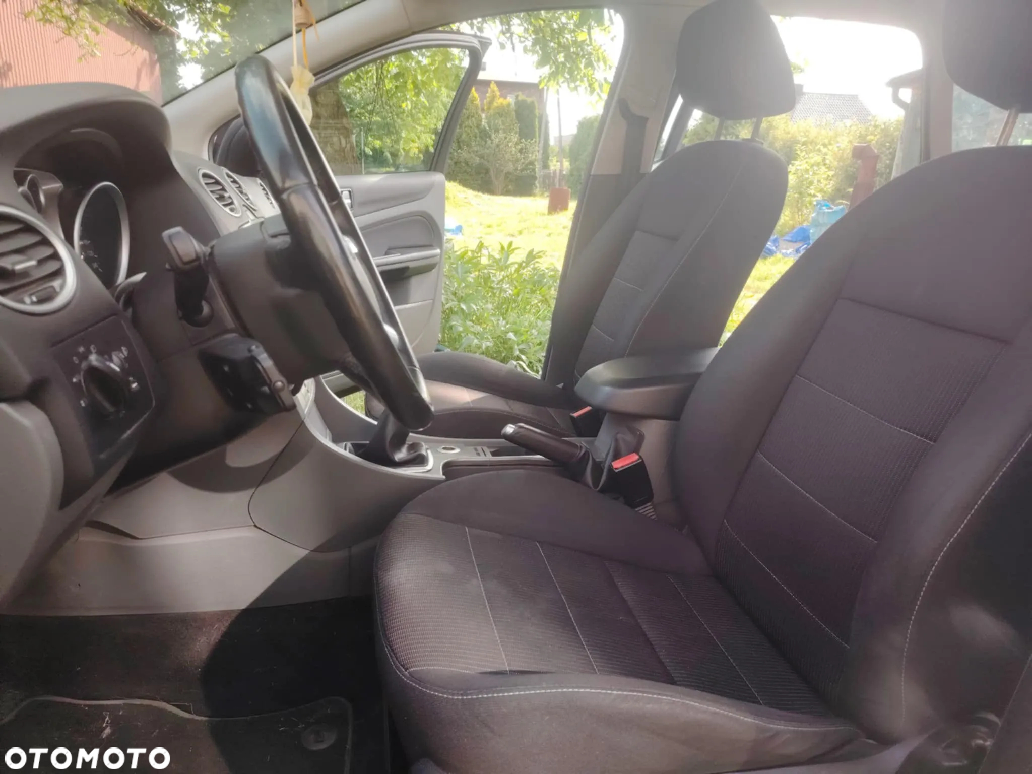 Ford Focus 1.8 FF Ghia - 6