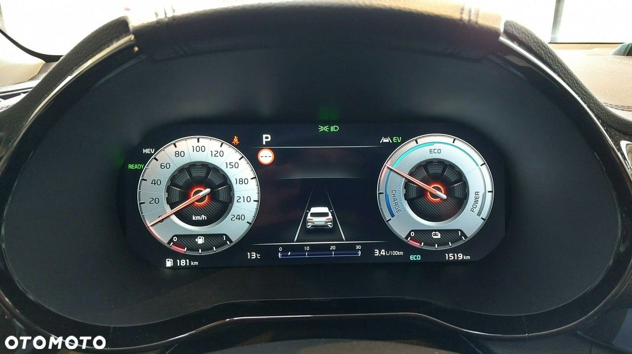 Kia XCeed - 16