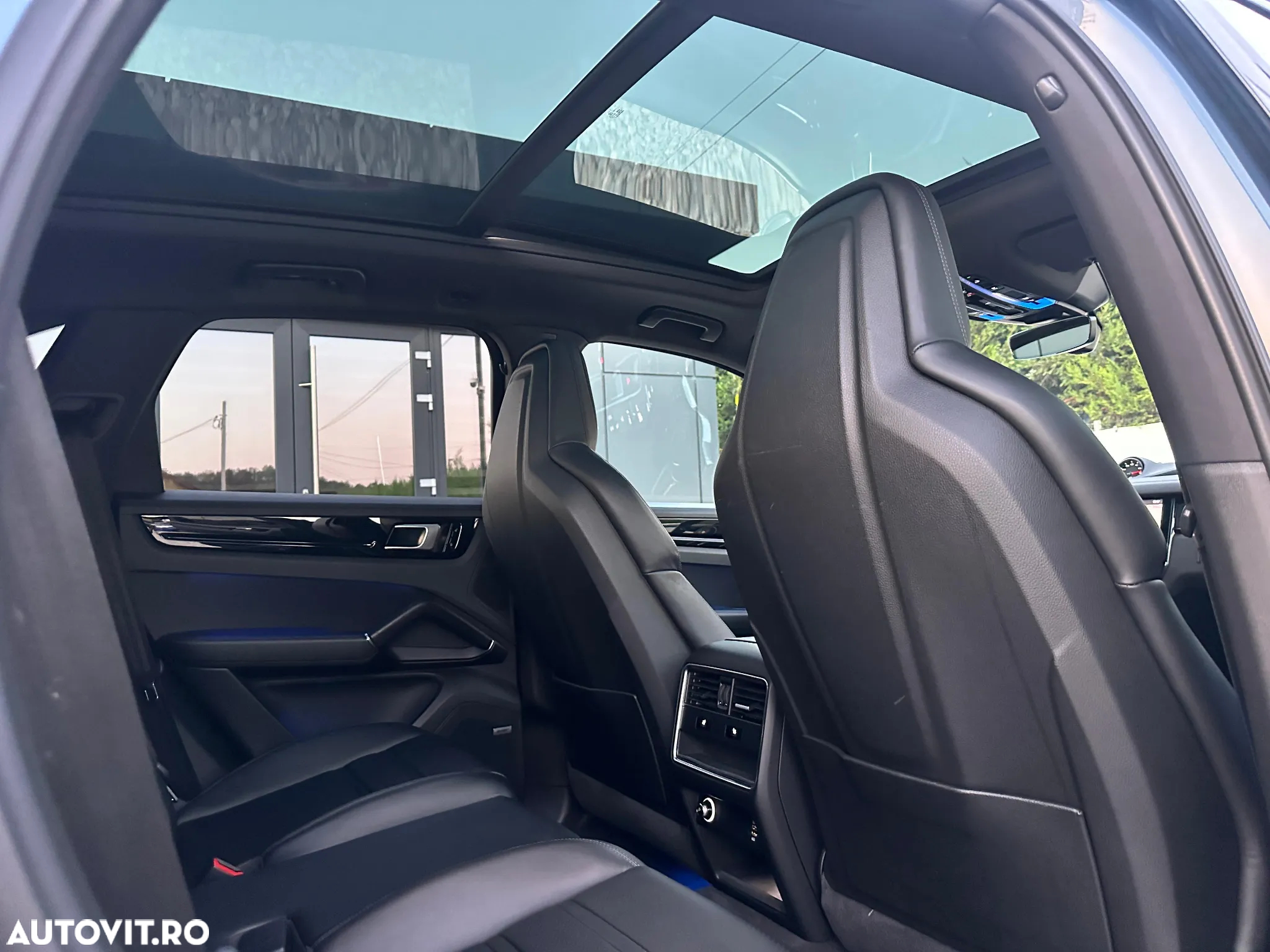 Porsche Cayenne S - 13