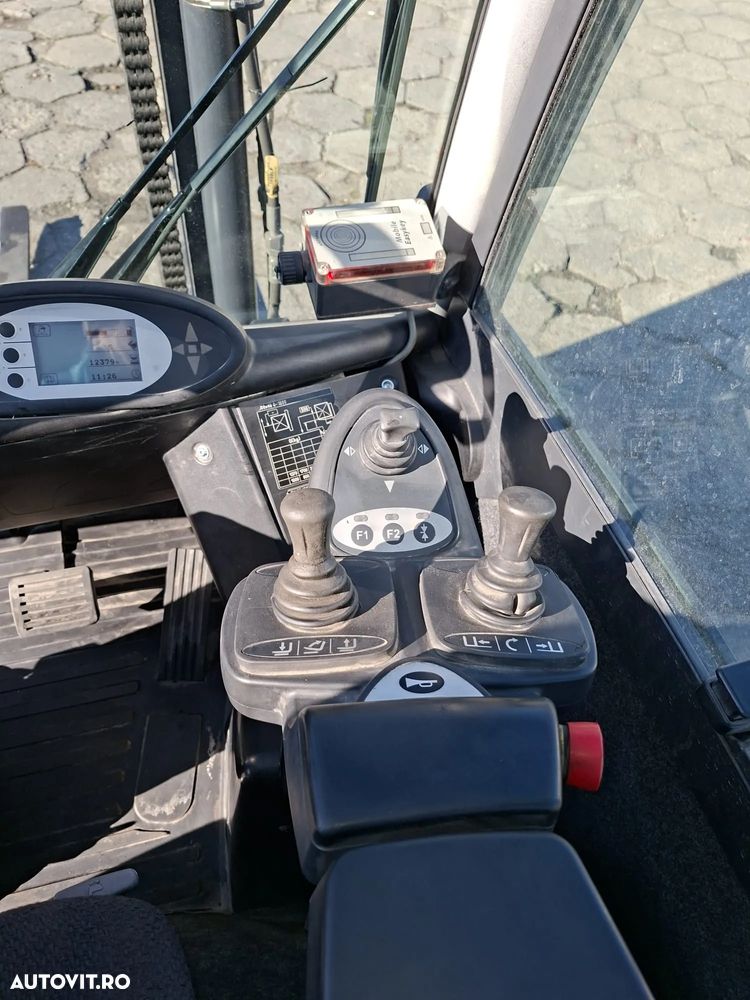 Still Still RX70-25 - 7