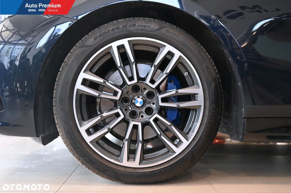 BMW Seria 5 520i mHEV - 23