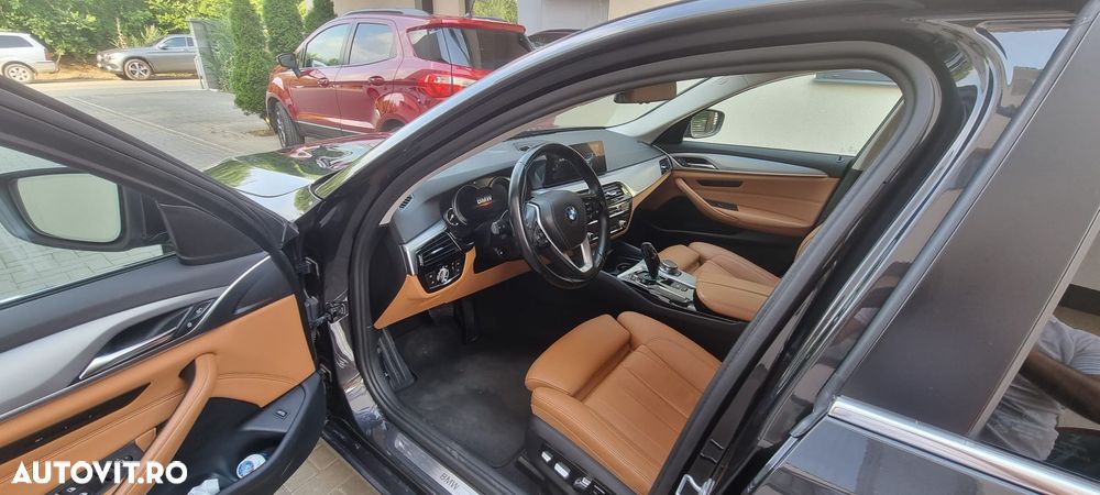 BMW Seria 5 520d Aut. Luxury Line - 8