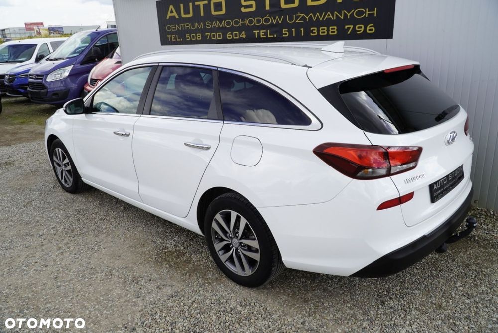 Hyundai i30 1.0 T-GDI Intro Edition - 4