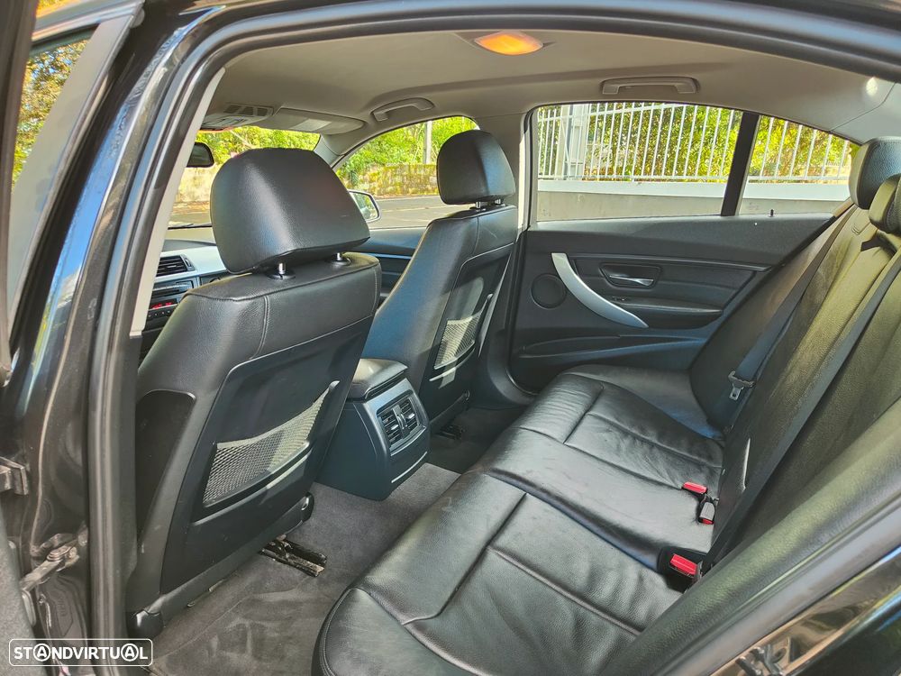 BMW 316 d Pack M - 10