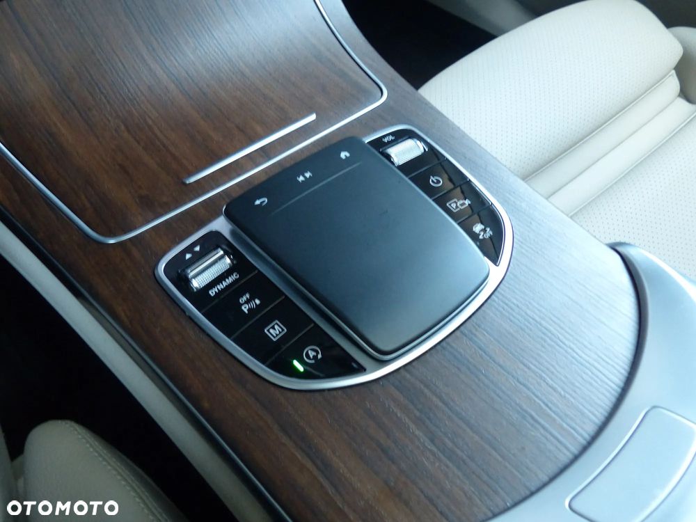 Mercedes-Benz GLC 200 4-Matic - 29